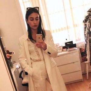 Meet your Posher, Azar